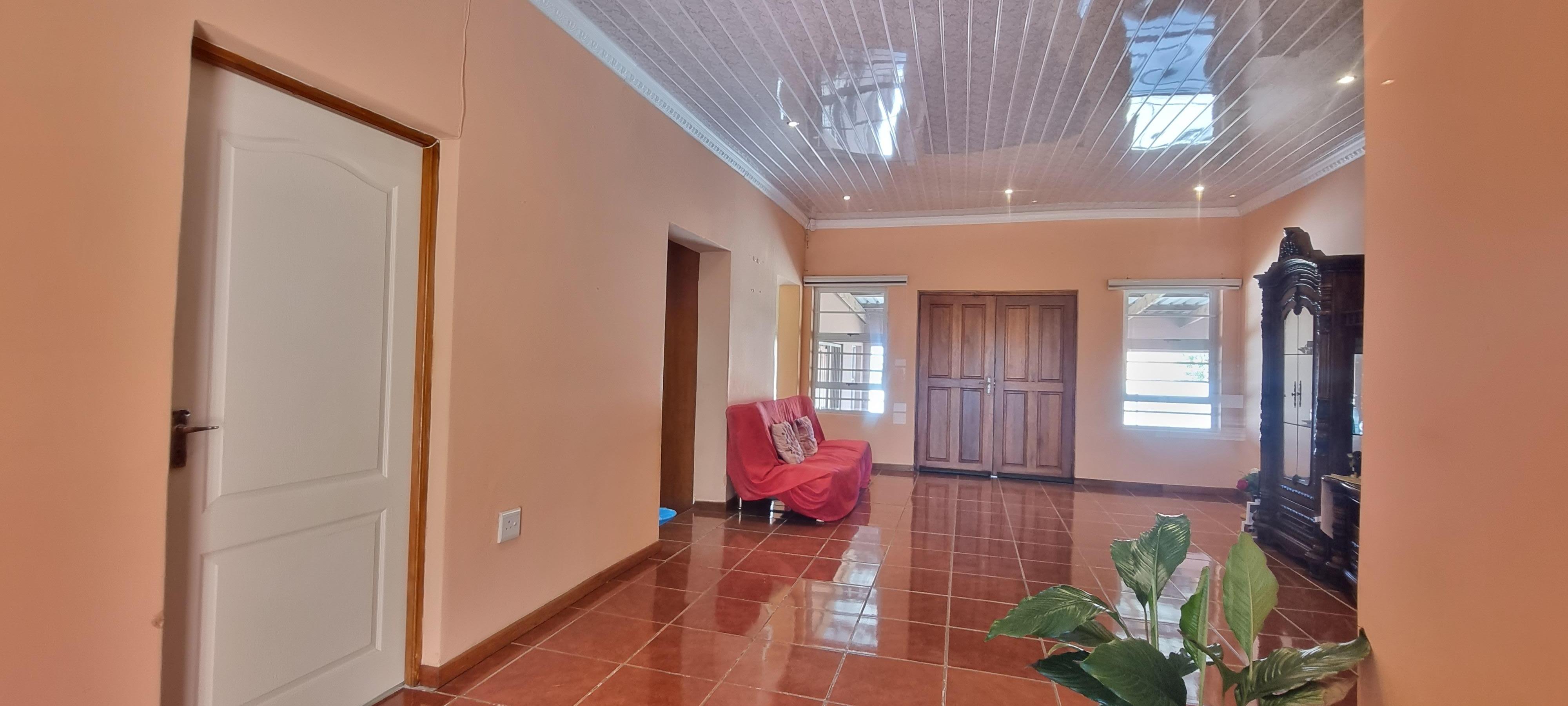 5 Bedroom Property for Sale in Beacon Bay North Eastern Cape